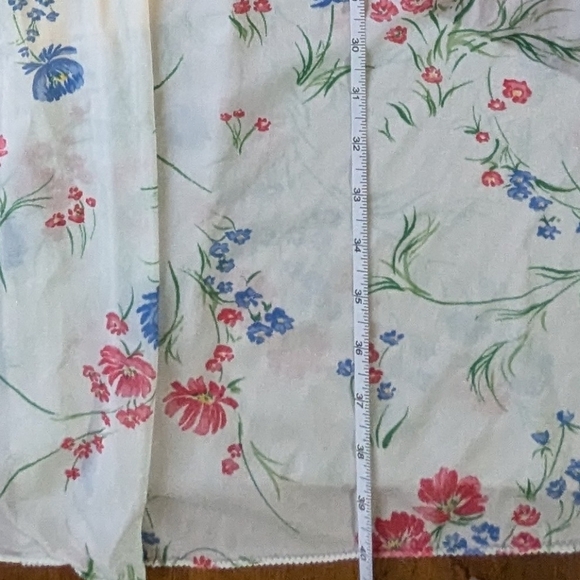 Vintage Cottagecorw nightgown robe dress with floral and feminine - Picture 6 of 7